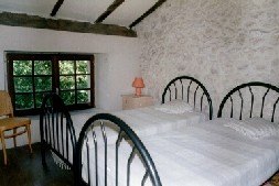 Twin bedroom
